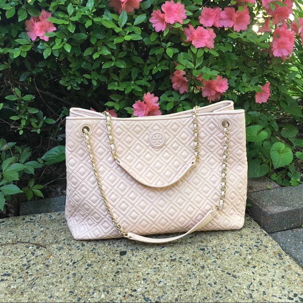 💜 SOLD 💜 Tory Burch Marion Quilted